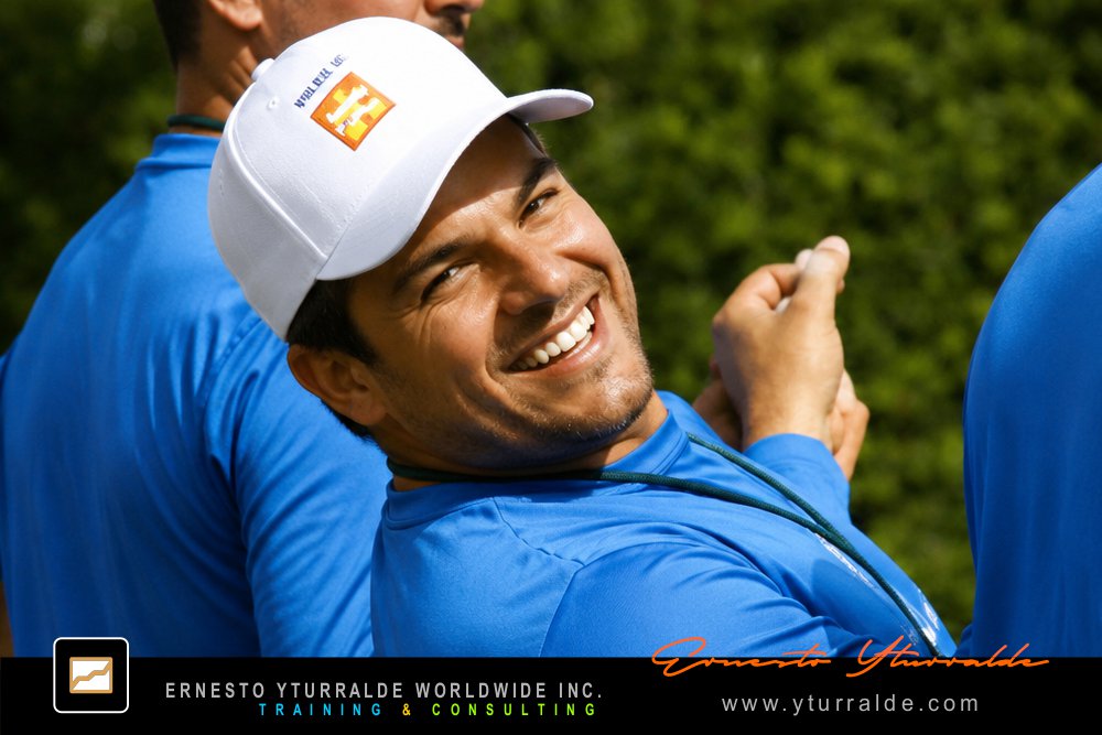 Trayectoria internacional de Ernesto Yturralde en Liderazgo y Team Bonding